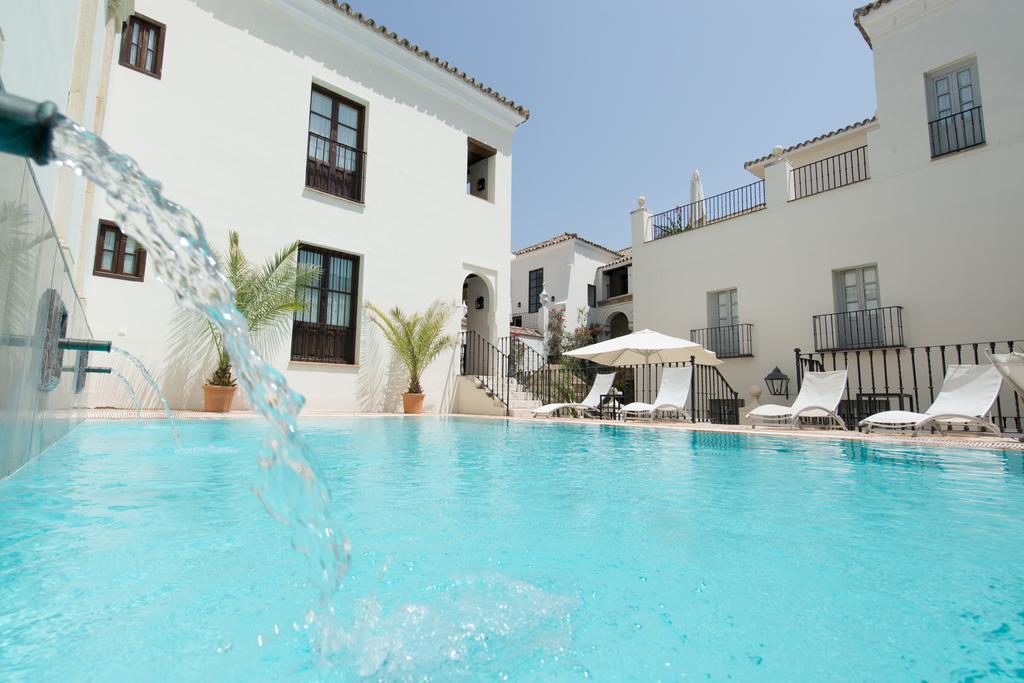 Hotel con piscina en Córdoba