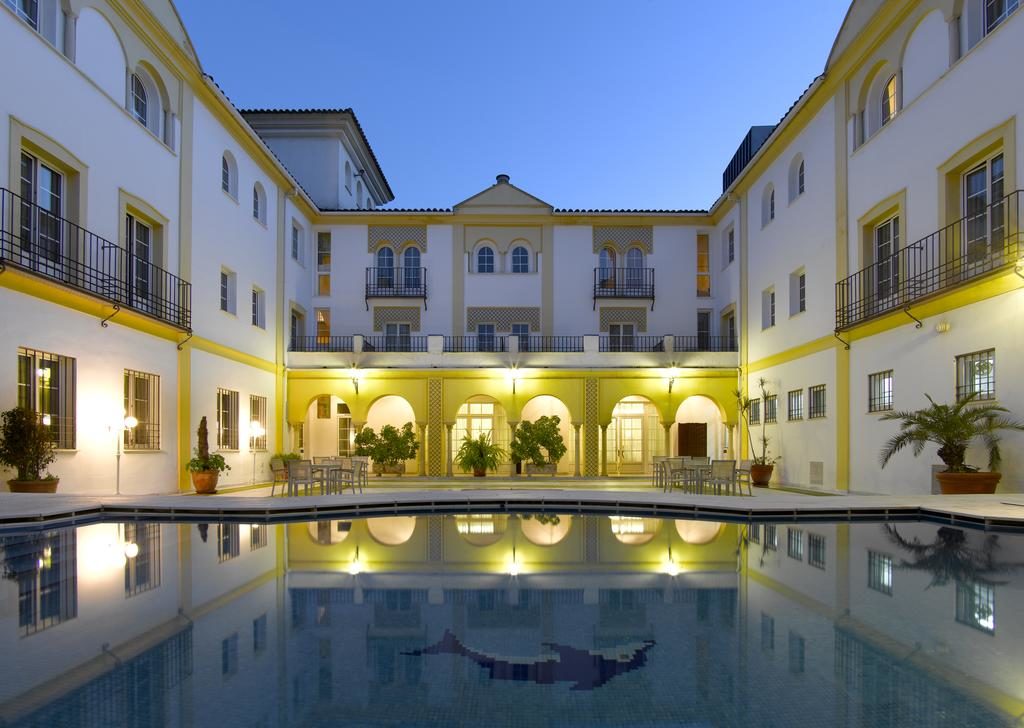 hotel-noche-piscina-cordoba-alfaros